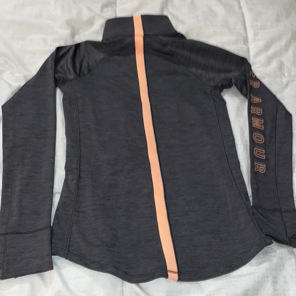 NWOT UA SMP new without tags tried on only - Picture 3 of 3